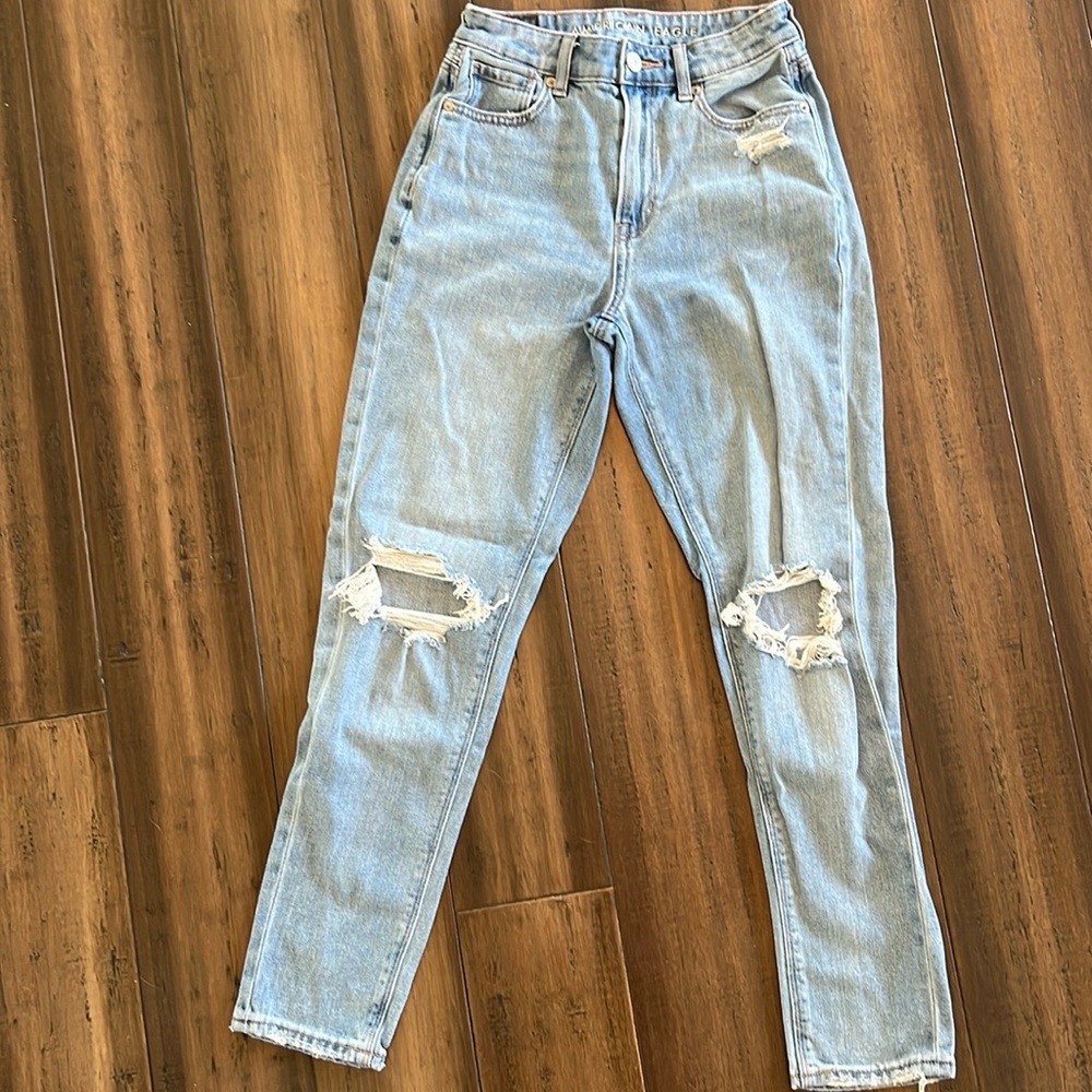 American Eagle 'mom Jean' size 0x26